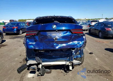 2022 BMW X3 xDrive30I z USA, uszkodzony, nr VIN 5UX53DP03N9N15523